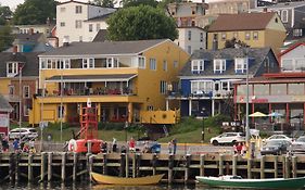 Rum Runner Inn